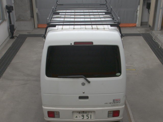 ced9a5b01713ea8d3f0fde3087015d40.jpg