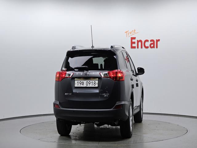 07ef749ba90eef3de91261ad966aa639.jpg