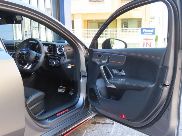 d1f30f764bc95432d03ce9fee9ca8893.jpg