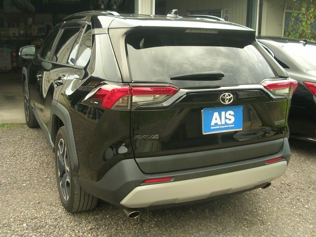 b324a09874cbf2ae5ab3943161eea93e.jpg
