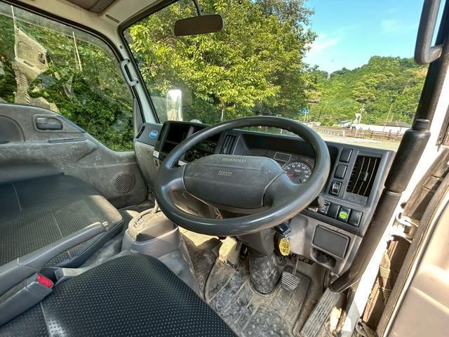 b49aeb438eb126d5a20acc5ca78221e4.jpg