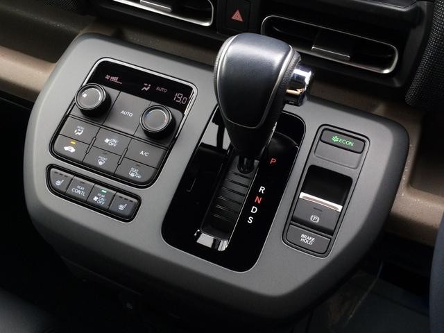 0541173A30261001W00315.jpg