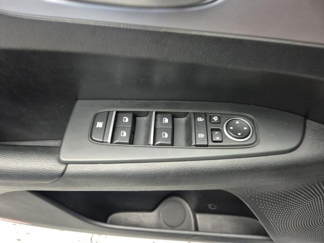 6041000596R16.jpg