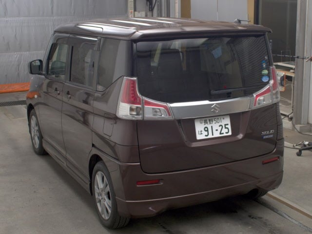 09e42ab47392836fca7d3ce53698bb97.jpg