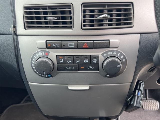 0506973A30260713W00205.jpg