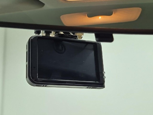 6091000605R15.jpg