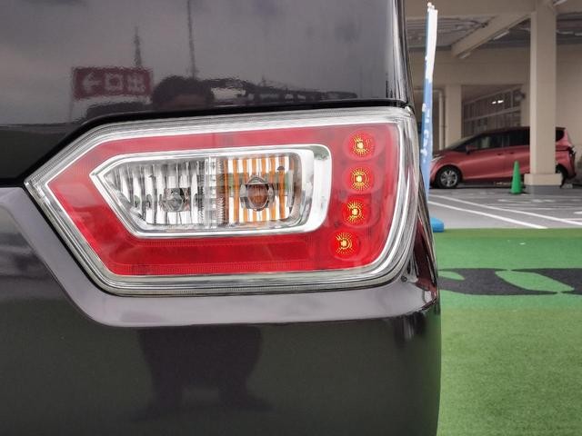 0704384A30260602W00219.jpg