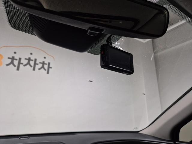 6051000117R16.jpg