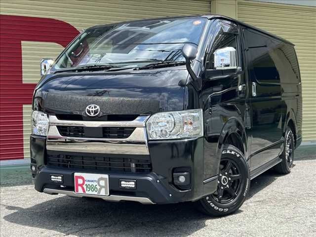 2023 Toyota Hiace, photo 1 of 1