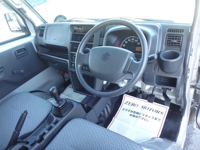0509025A30261011W00102.jpg