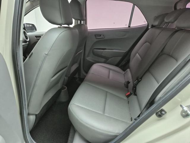 6051000497R12.jpg