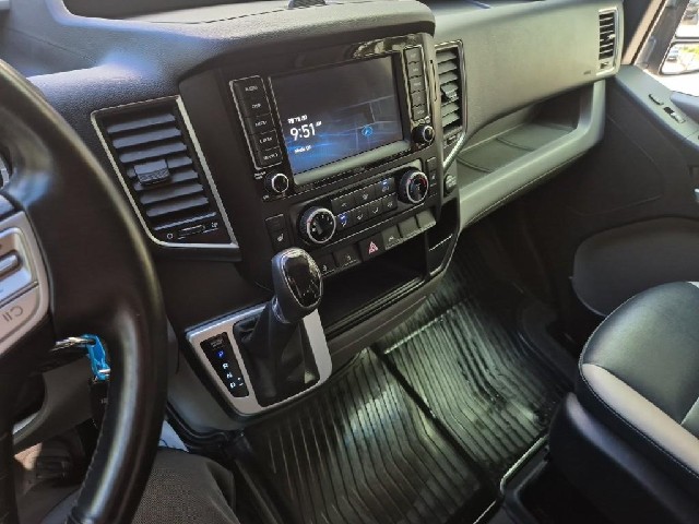 6091500399R10.jpg