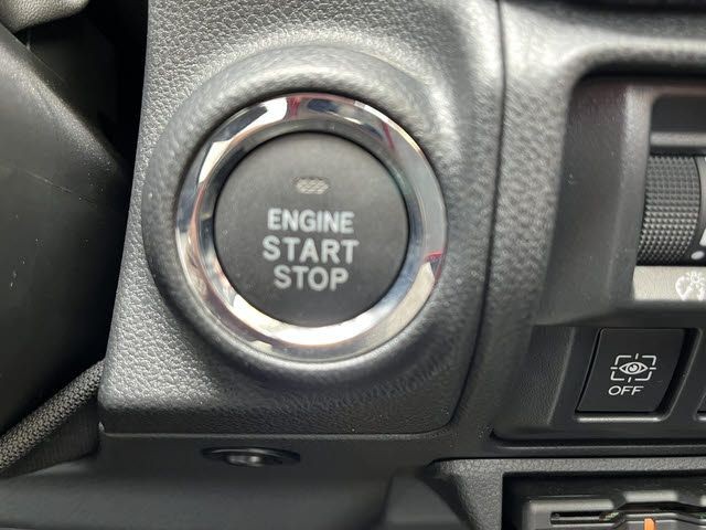 70b4f551c642d9b9590f9ff212bfbf4e.jpg