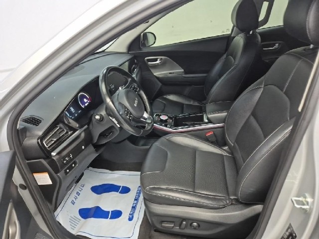 6081502115R11.jpg
