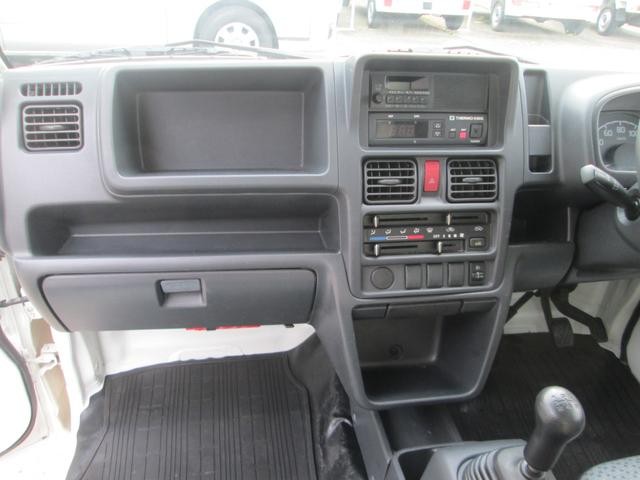 0550673A30260926W00216.jpg