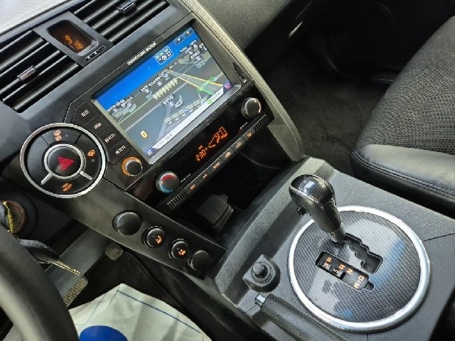 6081001195R10.jpg