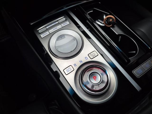 6021001758R8.jpg