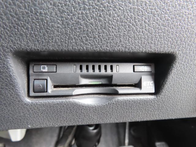 0561200A30261014W00110.jpg