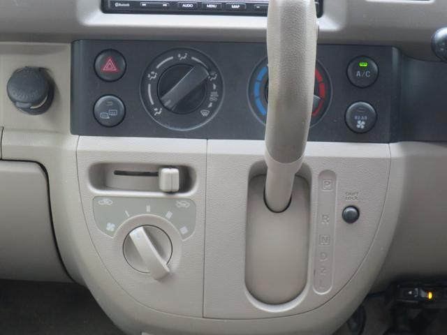 0903901A30260927W00114.jpg