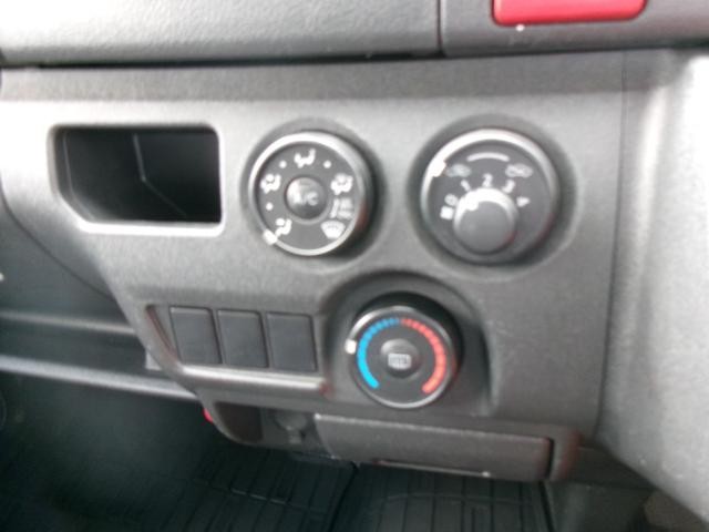 1201233A30261001W00218.jpg