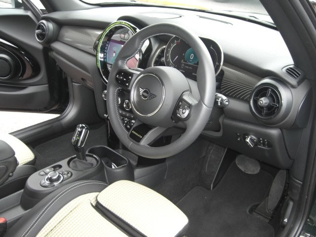58606d37b231158e3e00ae86c21b9a7a.jpg