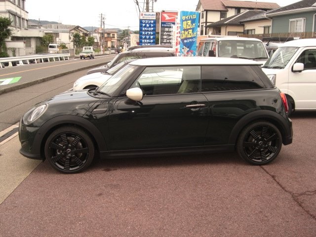 9ed9d110f98fe4f4ddc0fe769670d960.jpg