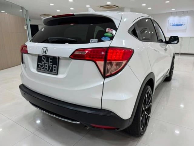 e60d79da843a6f14f06e5921eaff3e90.jpg
