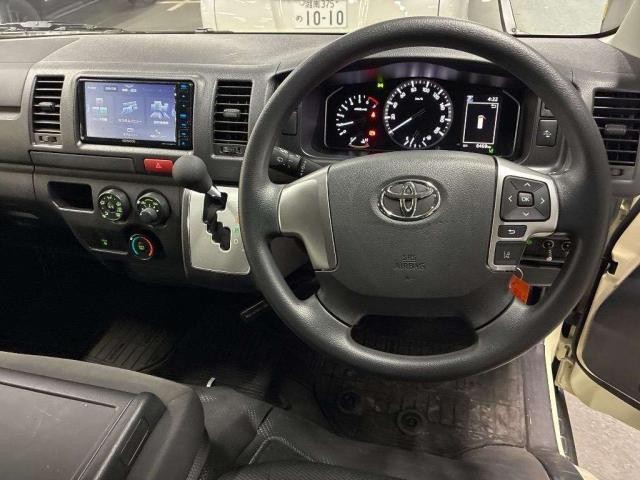 27072215_carP_l_15.jpg