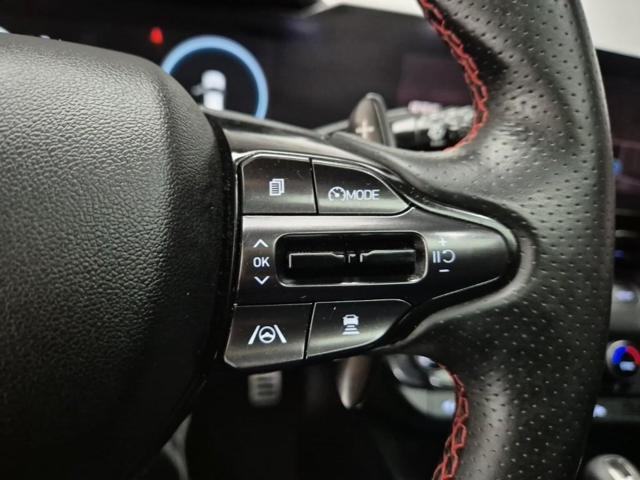 6011000382R16.jpg