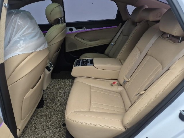 6081501555R12.jpg