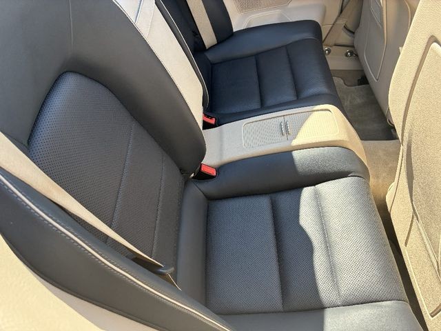84de370dd2d2e4cc59e88ec094d92d87.jpg
