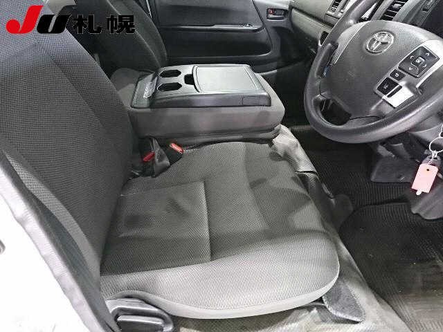 9ec0354e1f950cc899ce44b216401c04.jpg