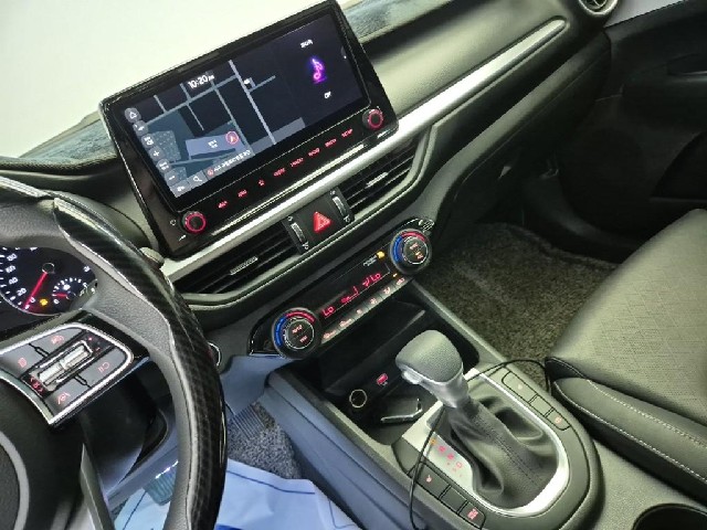 6081001666R10.jpg
