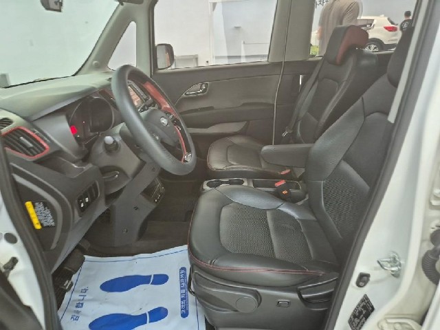 6081500937R11.jpg