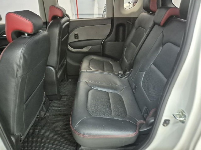 6081500937R12.jpg