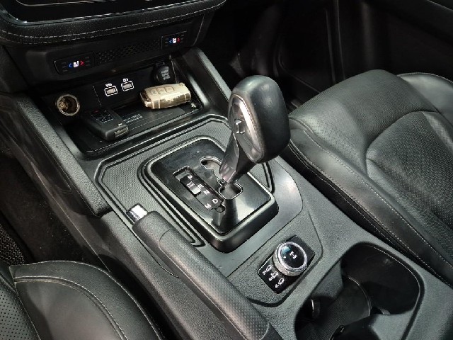 6081001549R8.jpg