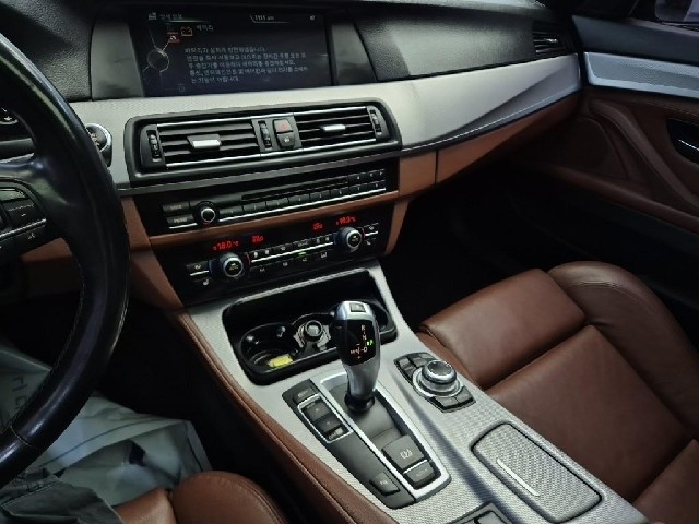 6081501918R10.jpg
