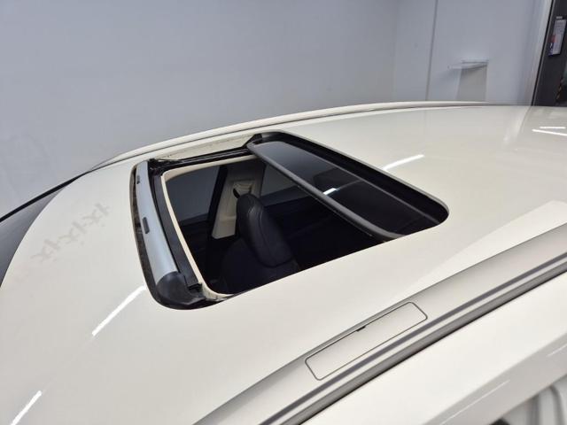 5121500749R13.jpg