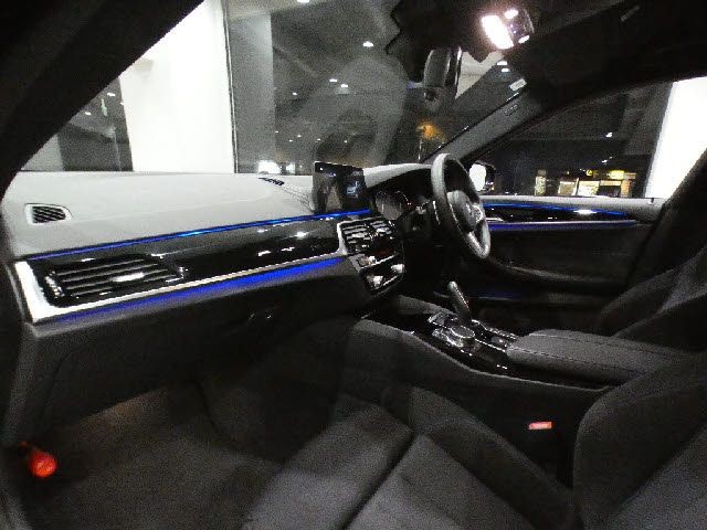 f90e3ddd7d036833e9f4a33bf70dcf6d.jpg