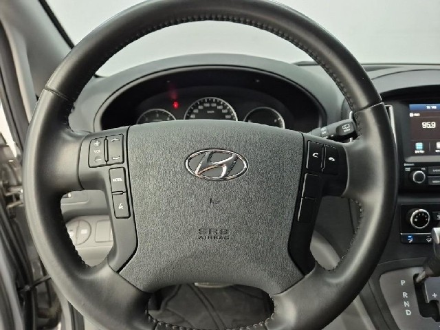 6071000695R9.jpg