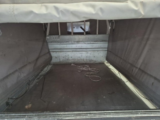 6091500065R17.jpg