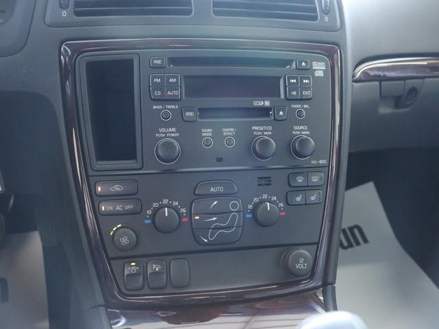 9540058A30261019W00117.jpg