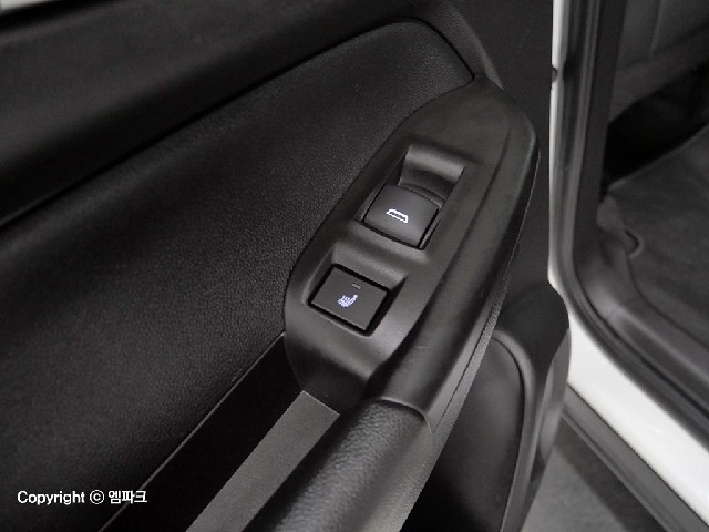 3111000508R12.jpg