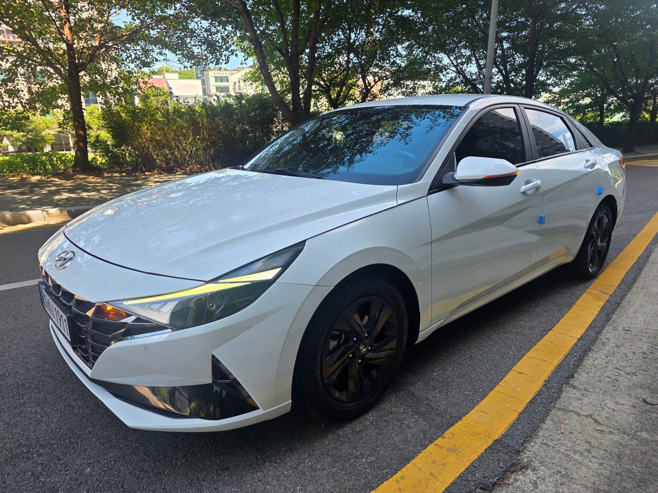 2022 Hyundai Avante, photo 1 of 1