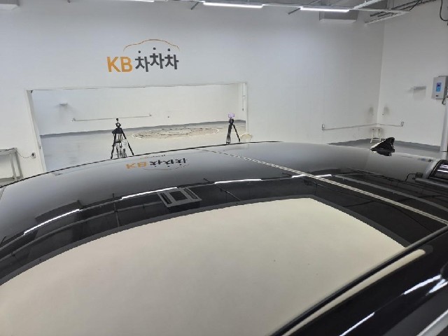 6081500781R13.jpg