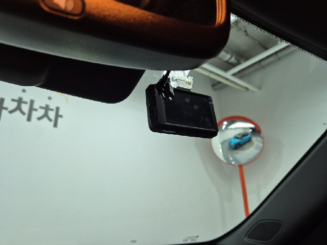 6091000211R17.jpg