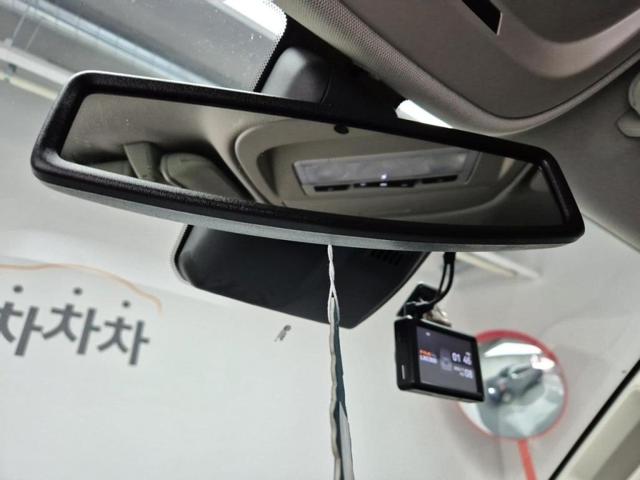 4111000818R17.jpg