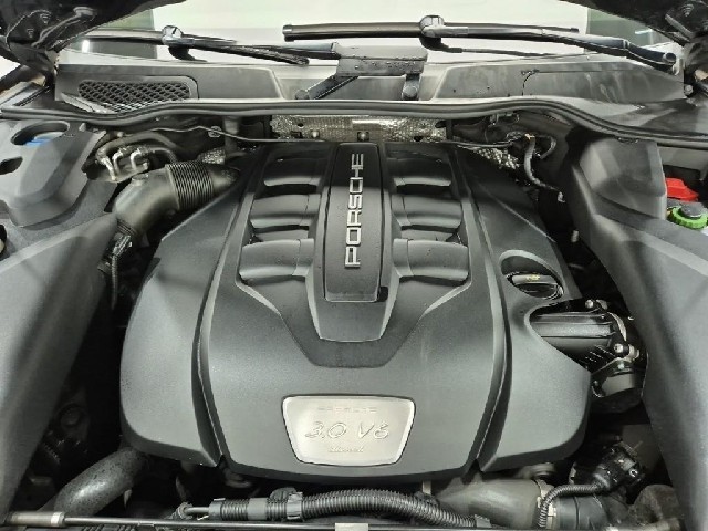 6081000737R5.jpg