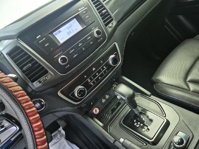 6071000392R10.jpg