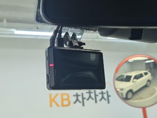 6071000392R13.jpg